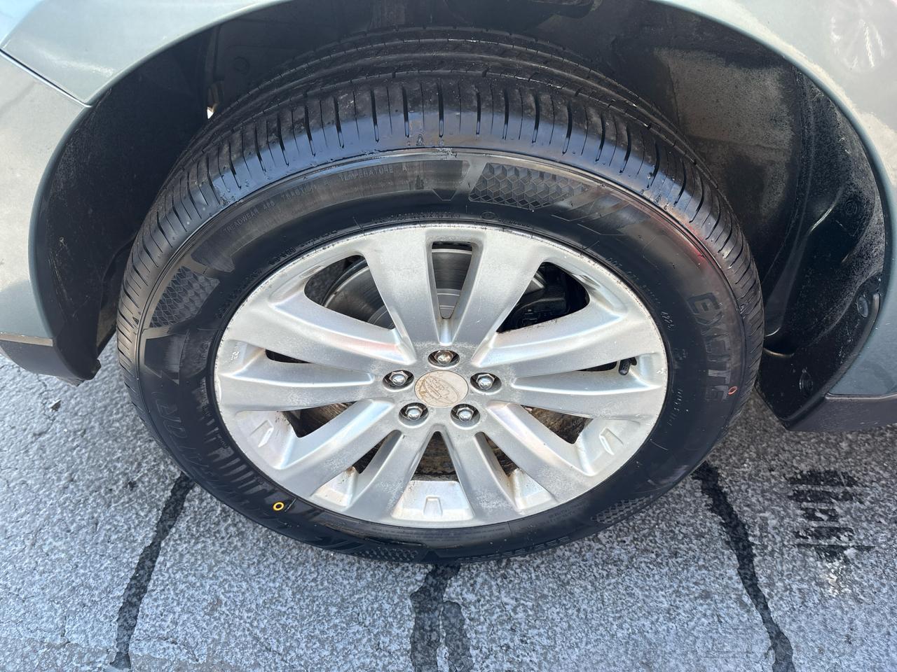 Subaru Forester 2.5X Premium 2011