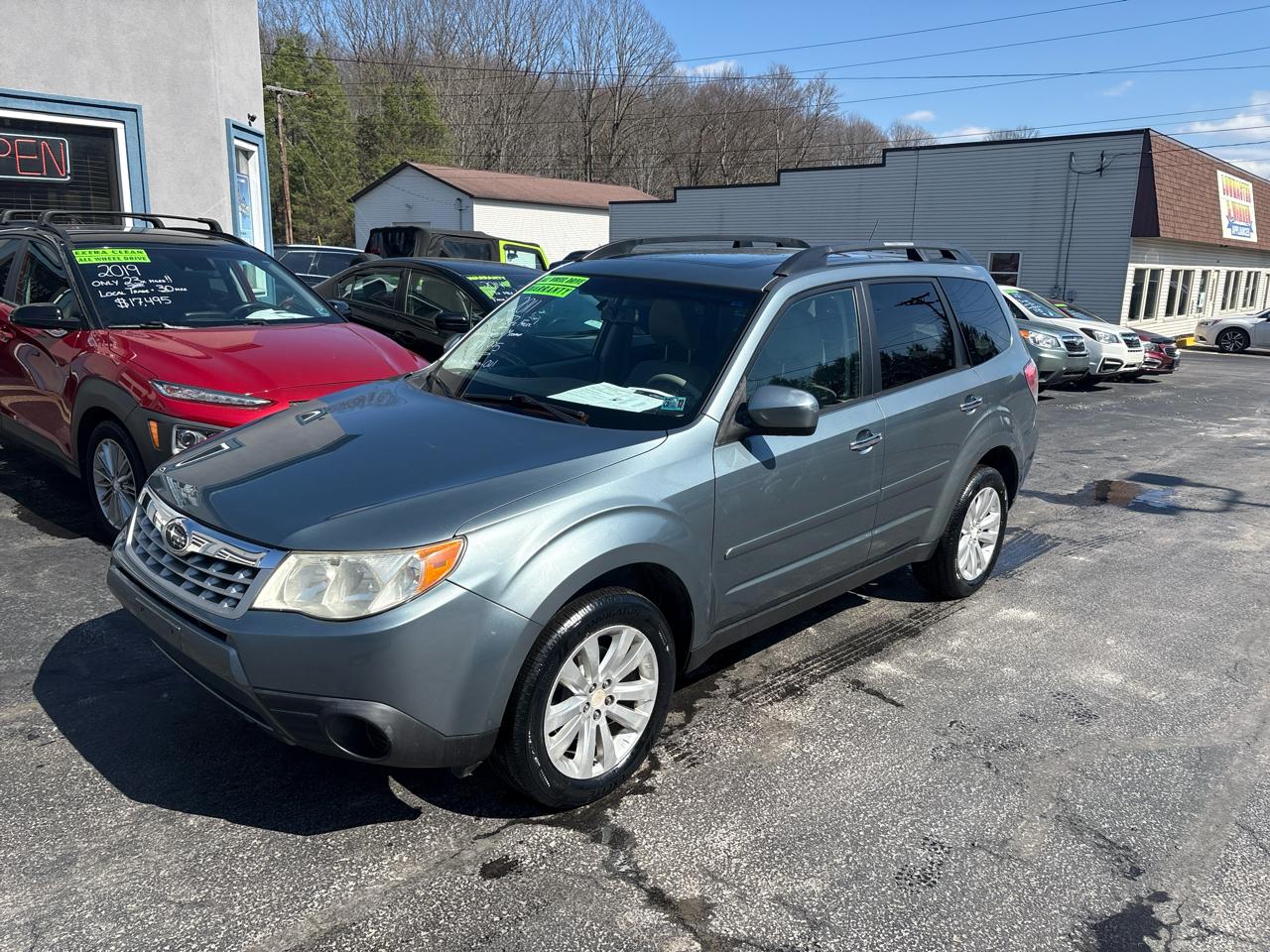Subaru Forester 2.5X Premium 2011