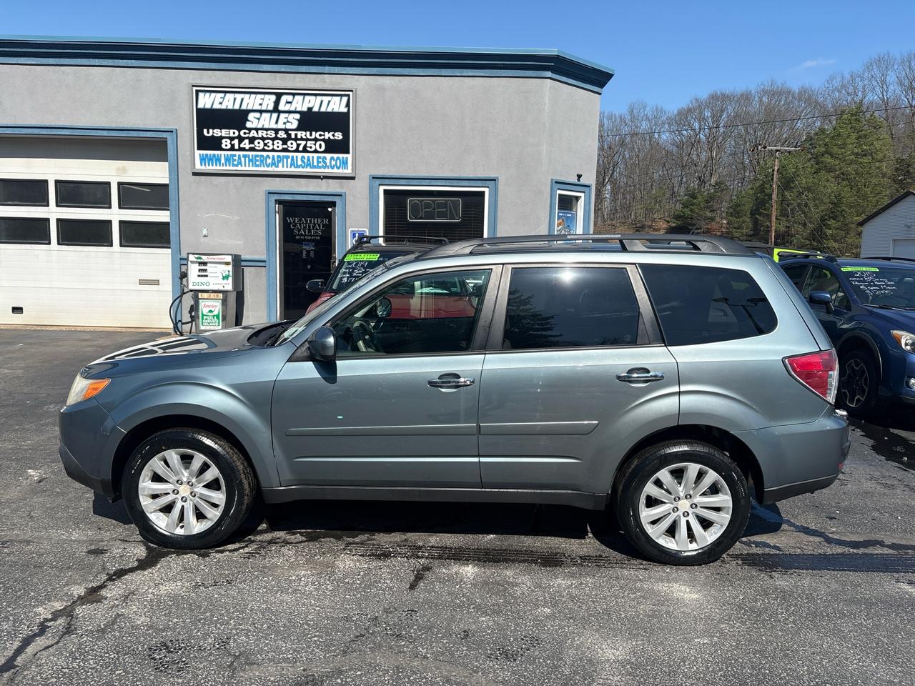 Subaru Forester 2.5X Premium 2011