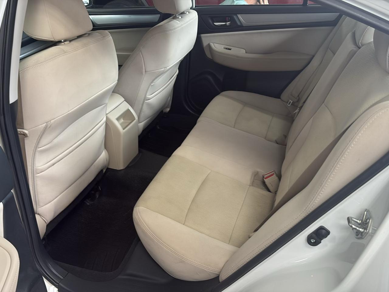 Subaru Legacy 2.5i Premium 2015