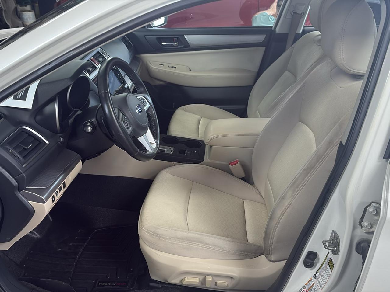 Subaru Legacy 2.5i Premium 2015
