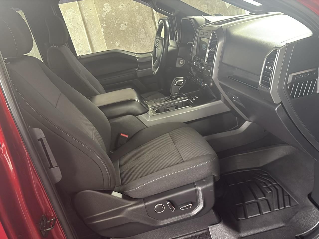 Ford F-150 XLT SuperCab 6.5-ft. Bed 4WD 2017