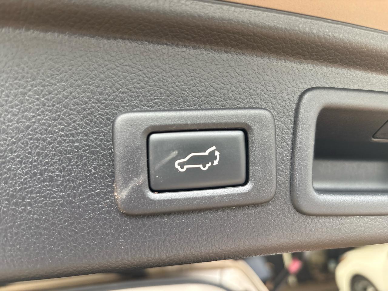 Subaru Forester 2.5i Touring 2014