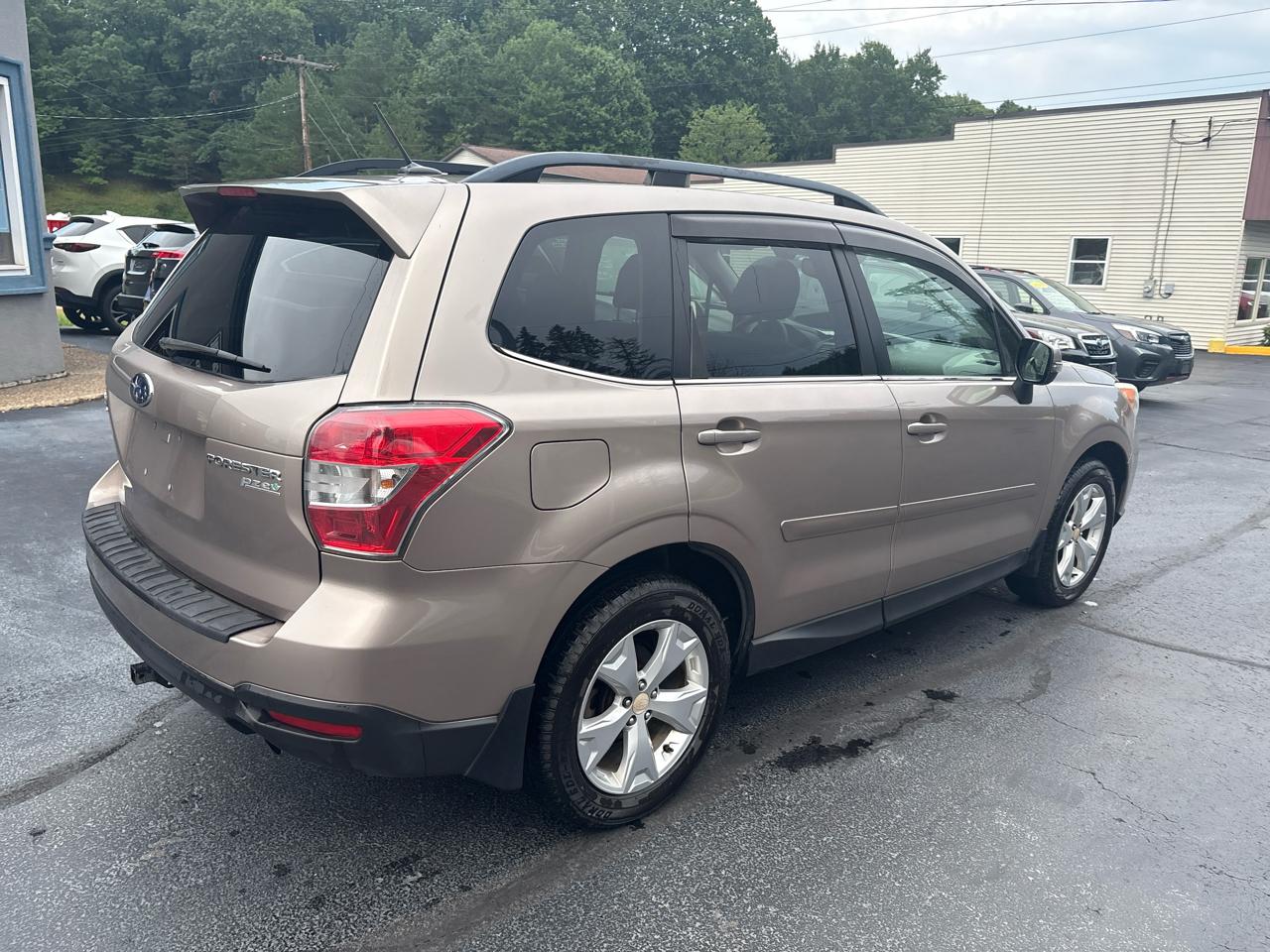 Subaru Forester 2.5i Touring 2014