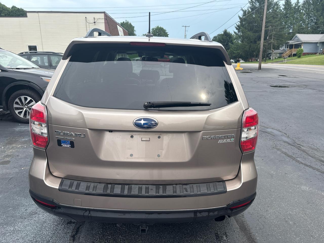 Subaru Forester 2.5i Touring 2014