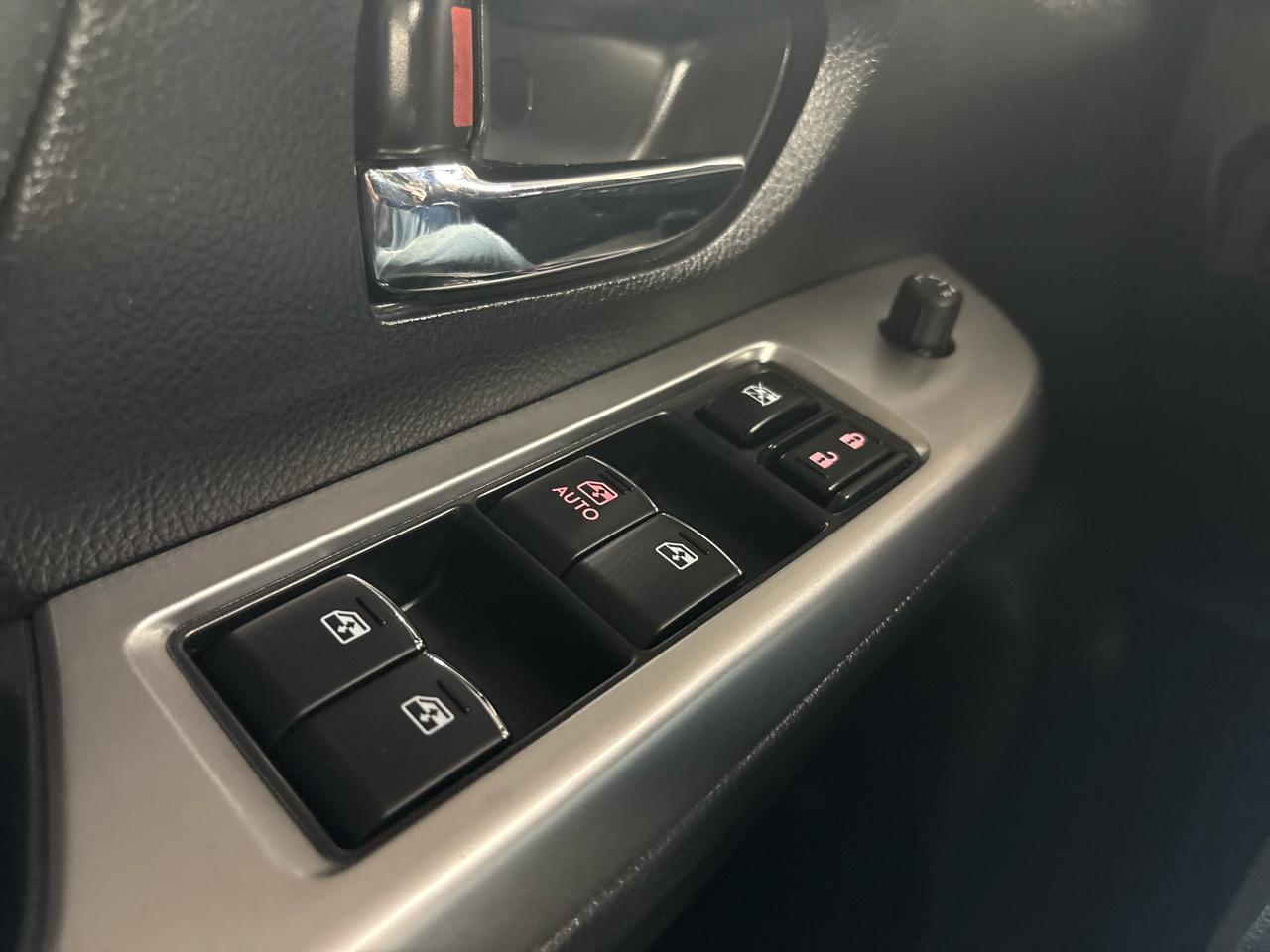 Subaru XV Crosstrek 5dr CVT 2.0i Limited 2015