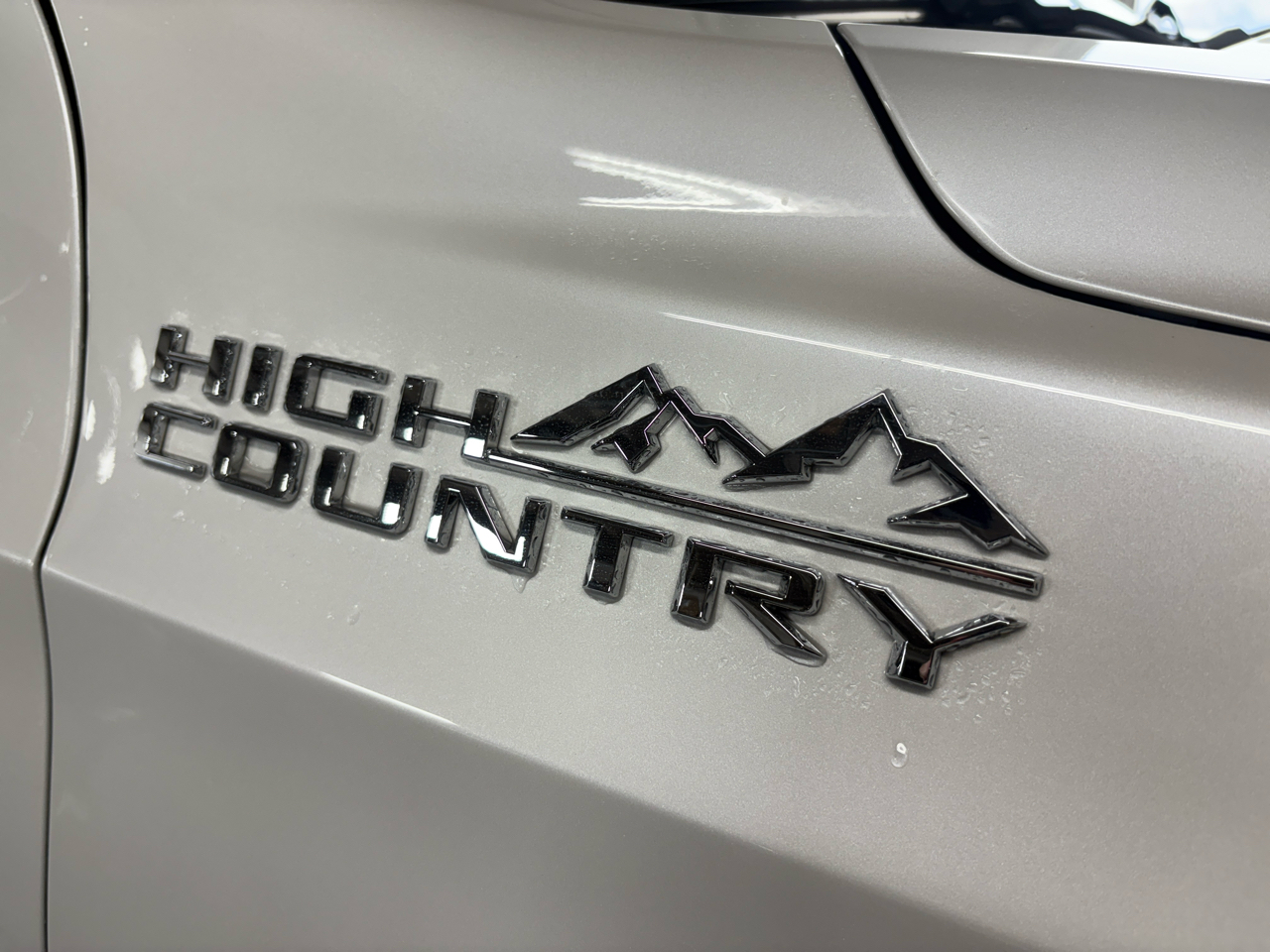 Chevrolet Tahoe 4WD 4dr High Country 2021