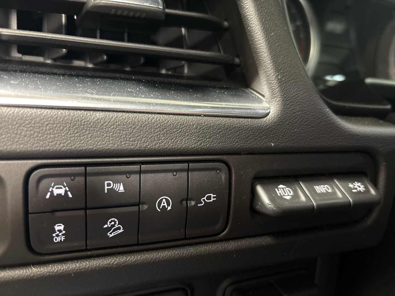 Chevrolet Tahoe 4WD 4dr High Country 2021