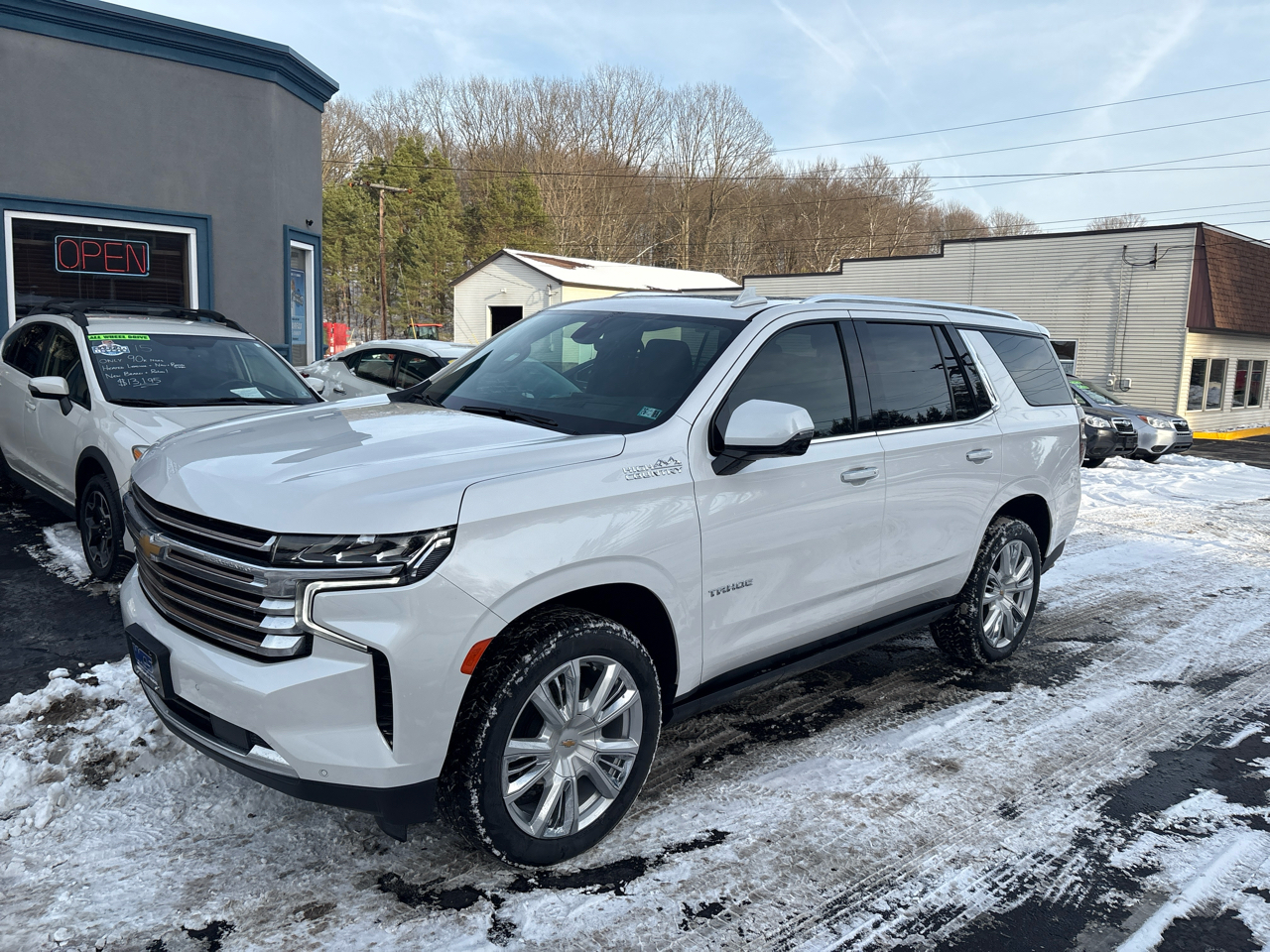 Chevrolet Tahoe 4WD 4dr High Country 2021