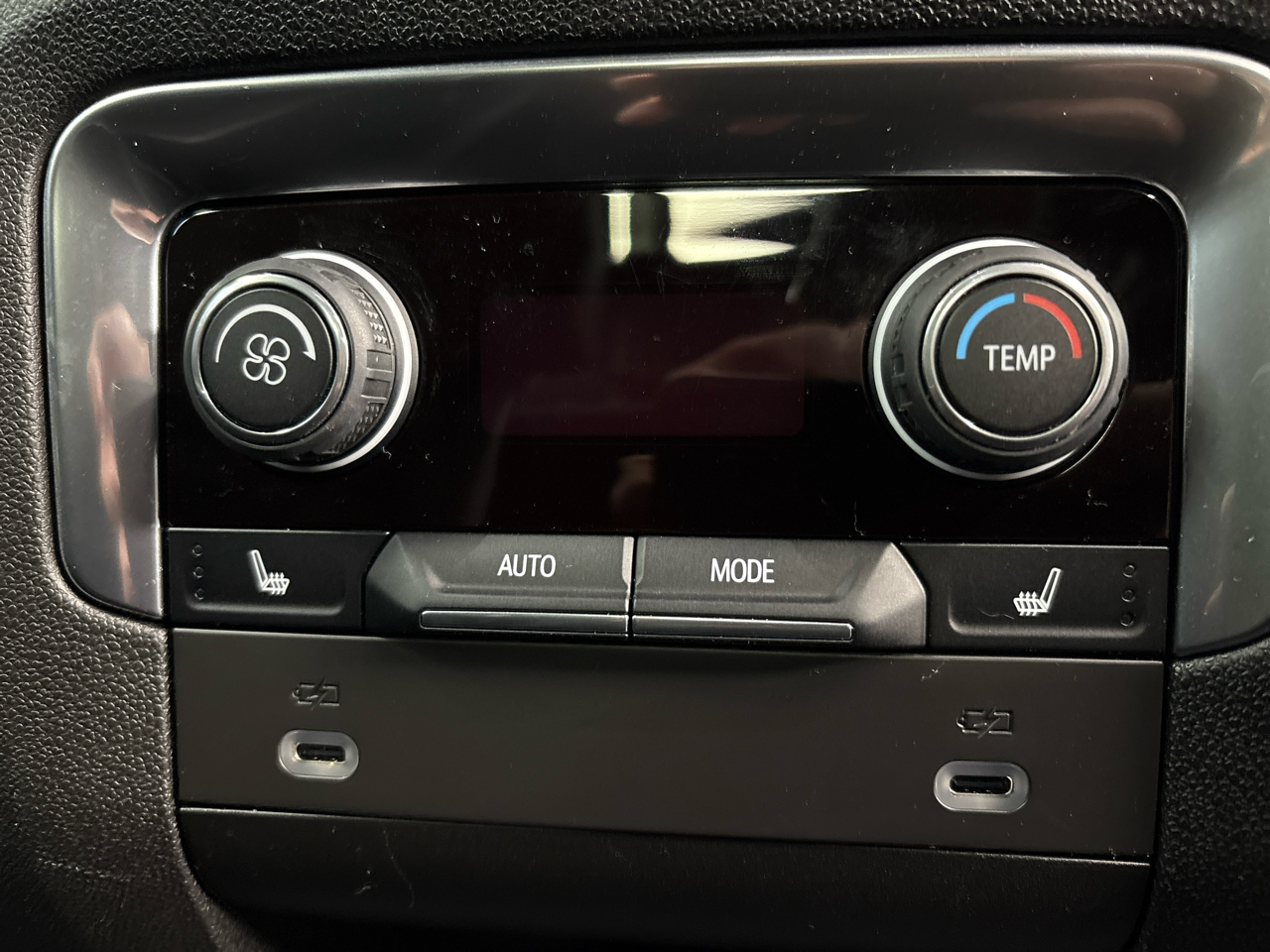 Chevrolet Tahoe 4WD 4dr High Country 2021