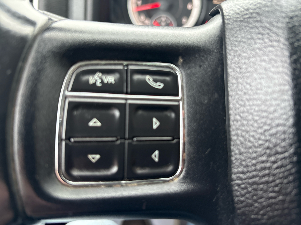 RAM 1500 4WD Quad Cab 140.5" Big Horn 2014