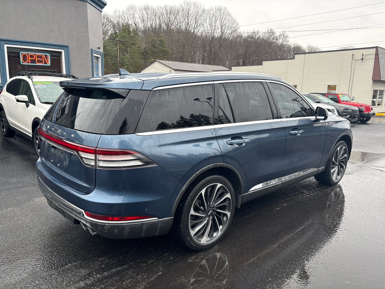 Lincoln Aviator Reserve 4D SUV AWD 2020