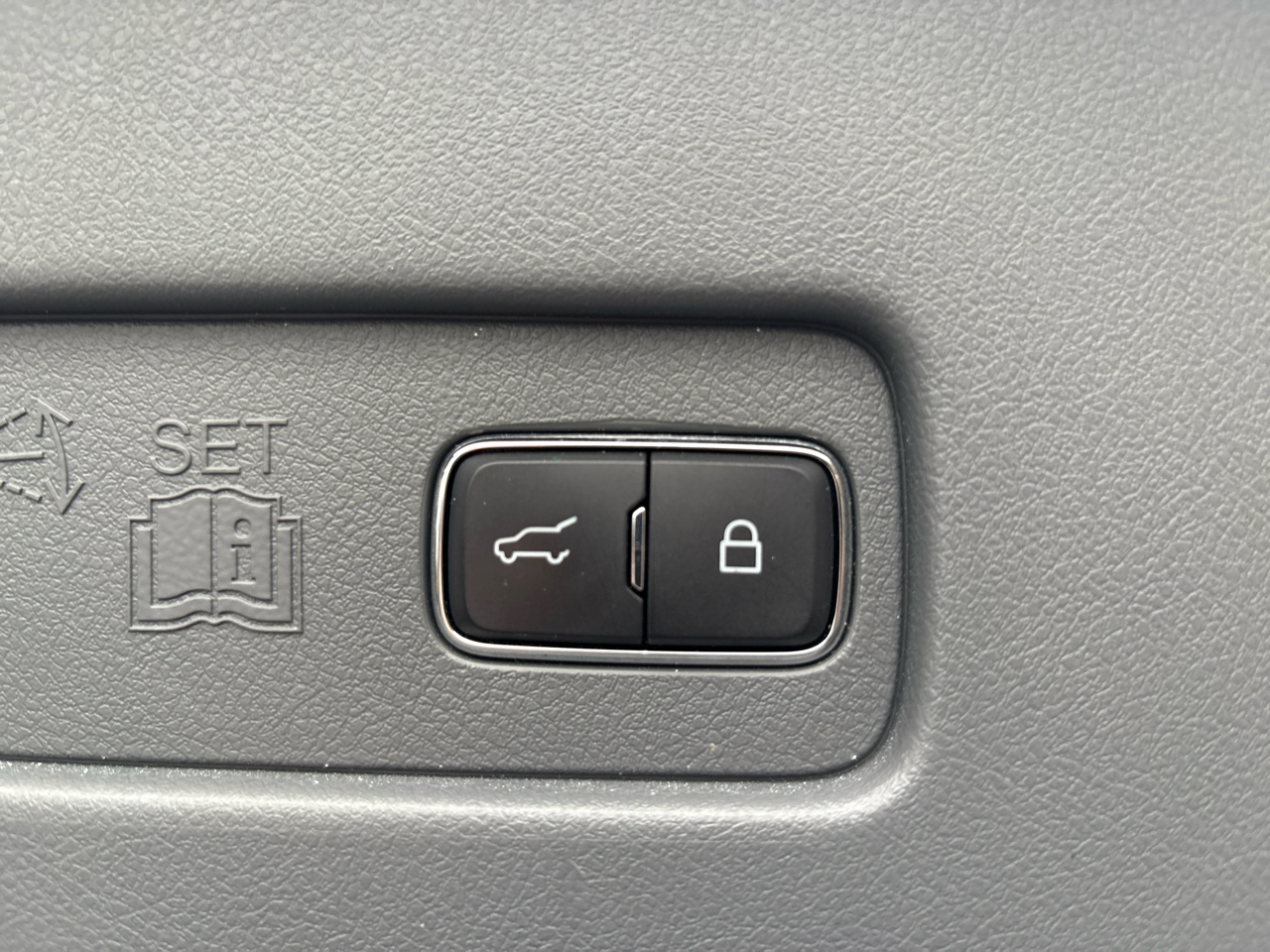 Lincoln Aviator Reserve 4D SUV AWD 2020