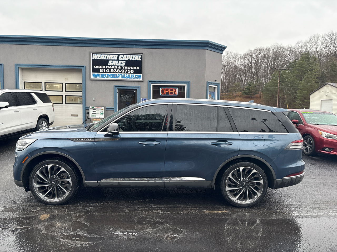 Lincoln Aviator Reserve 4D SUV AWD 2020