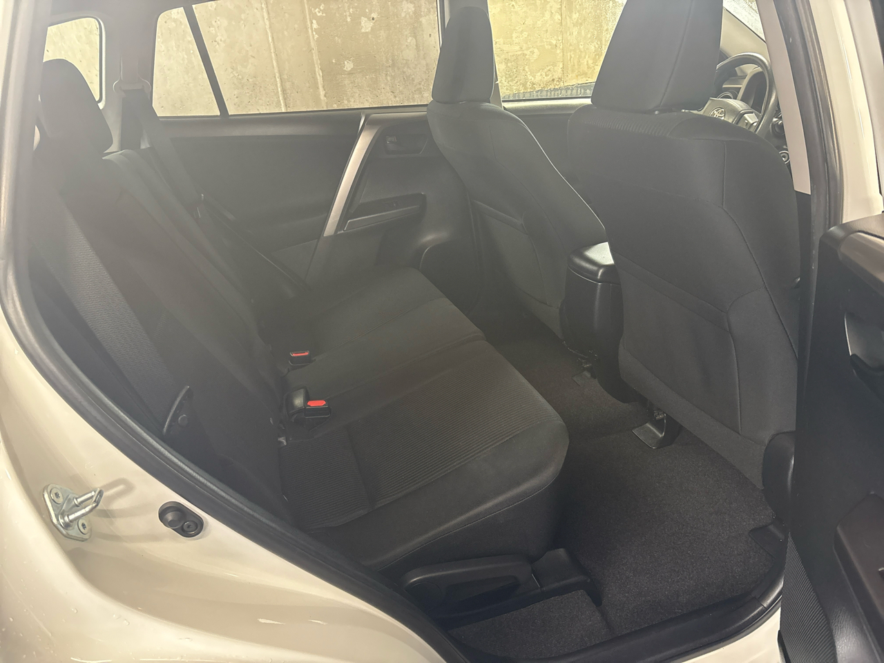 Toyota RAV4 AWD 4dr LE (Natl) 2016