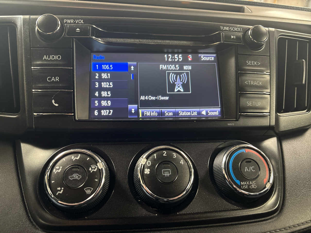 Toyota RAV4 AWD 4dr LE (Natl) 2016