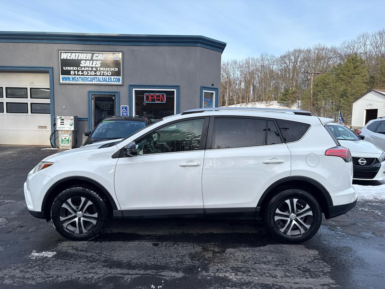 Toyota RAV4 AWD 4dr LE (Natl) 2016