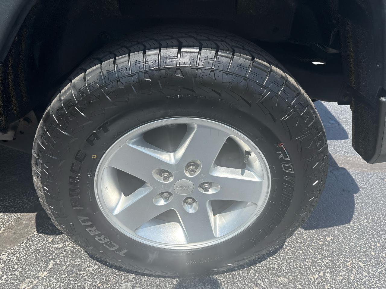 Jeep Wrangler 4WD 2dr Sport 2016