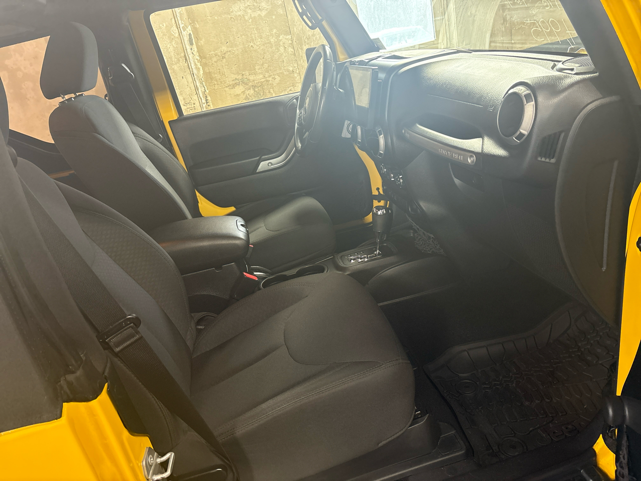 Jeep Wrangler 4WD 2dr Willys Wheeler 2015