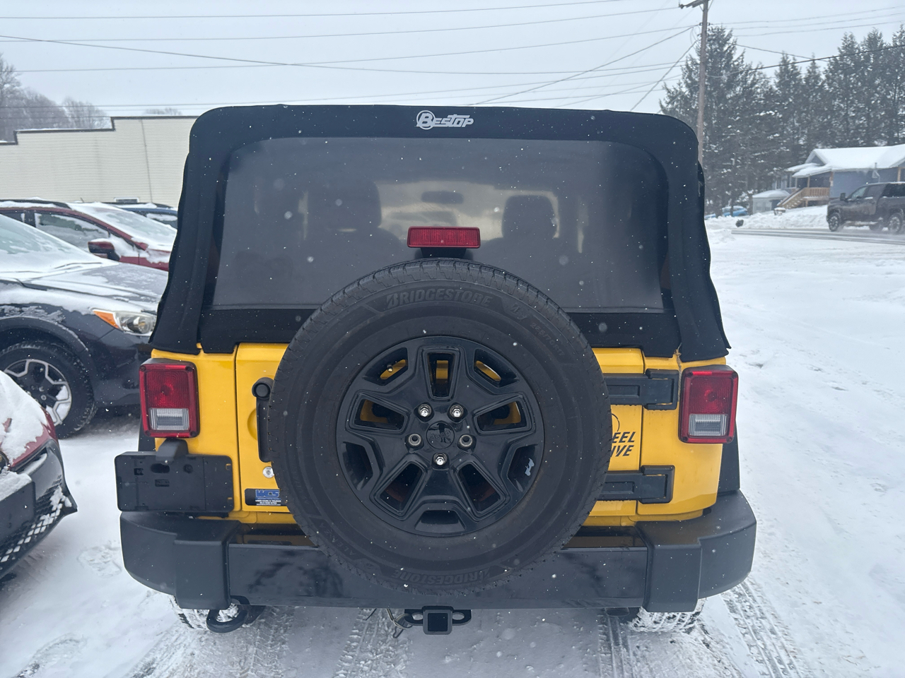 Jeep Wrangler 4WD 2dr Willys Wheeler 2015