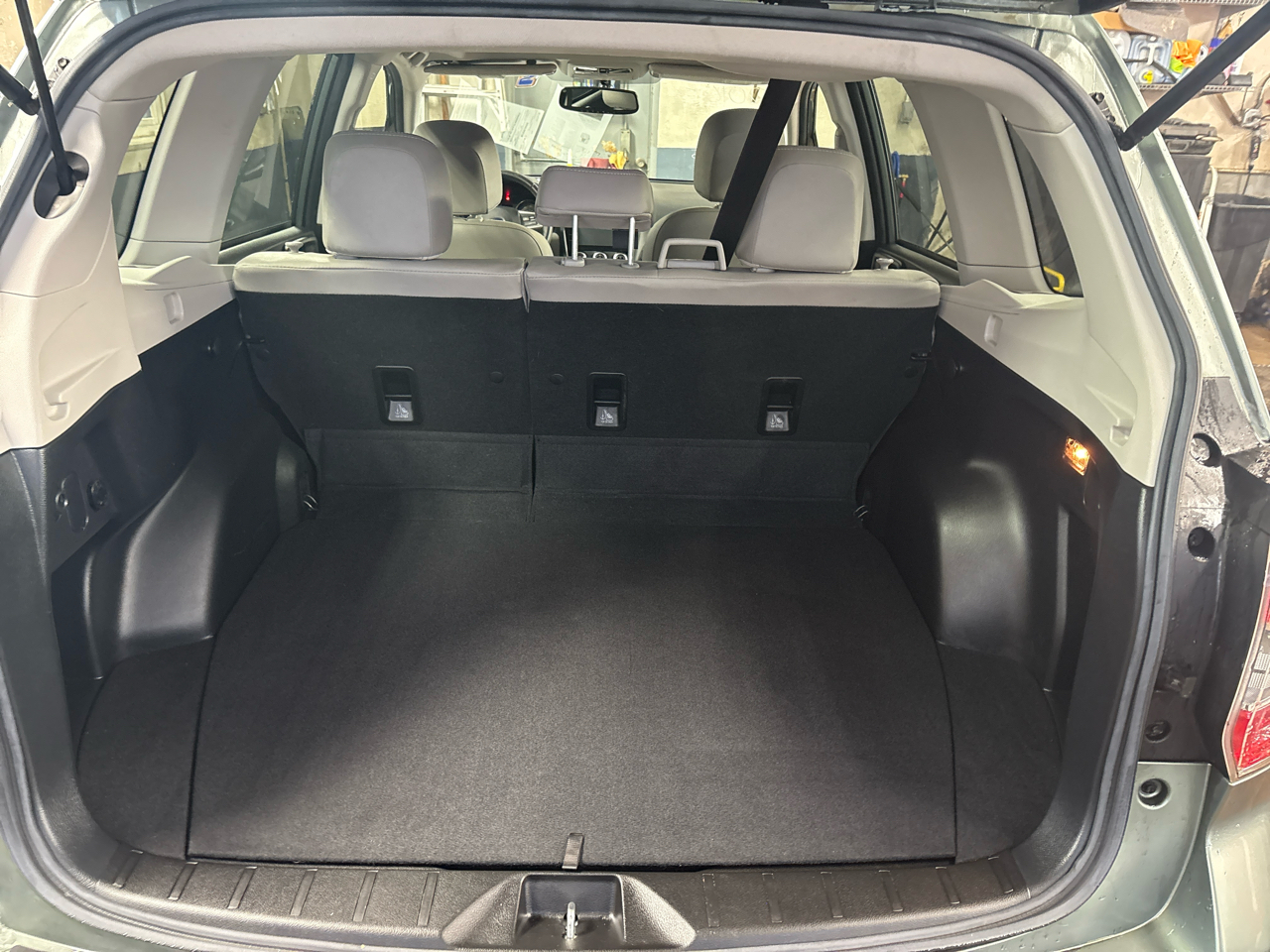 Subaru Forester 4dr CVT 2.5i Limited PZEV 2016