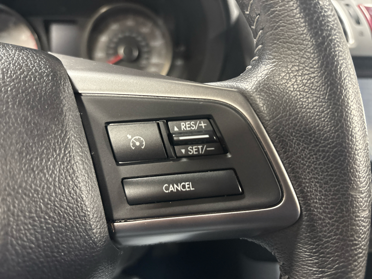 Subaru Forester 4dr CVT 2.5i Limited PZEV 2016