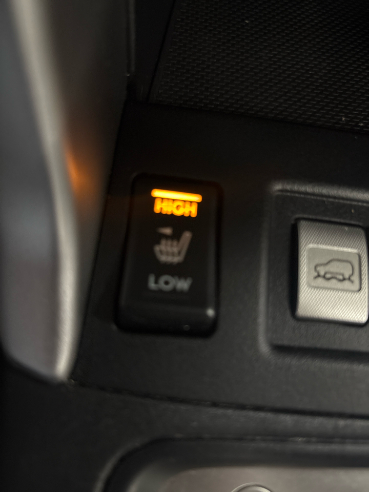 Subaru Forester 4dr CVT 2.5i Limited PZEV 2016