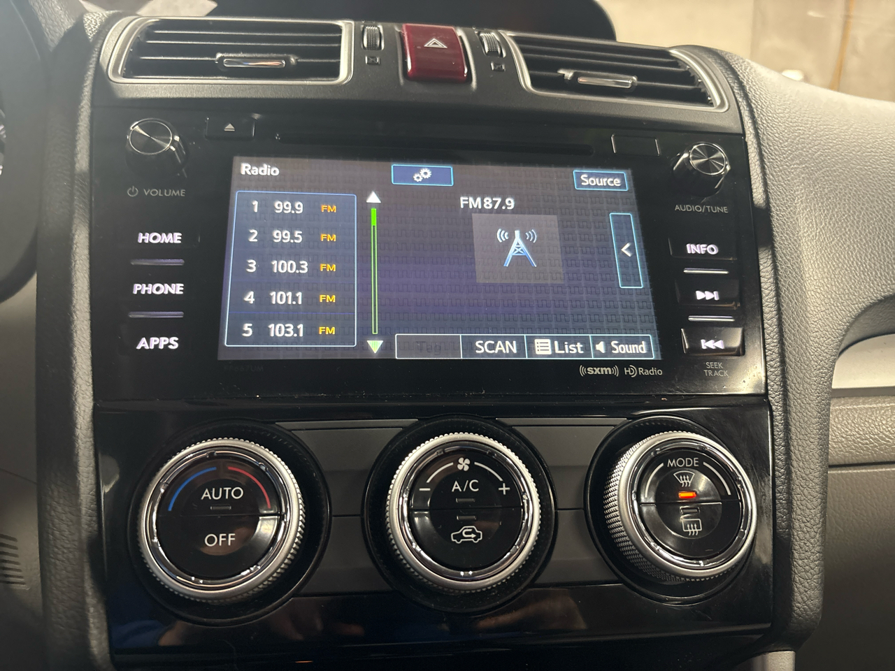 Subaru Forester 4dr CVT 2.5i Limited PZEV 2016