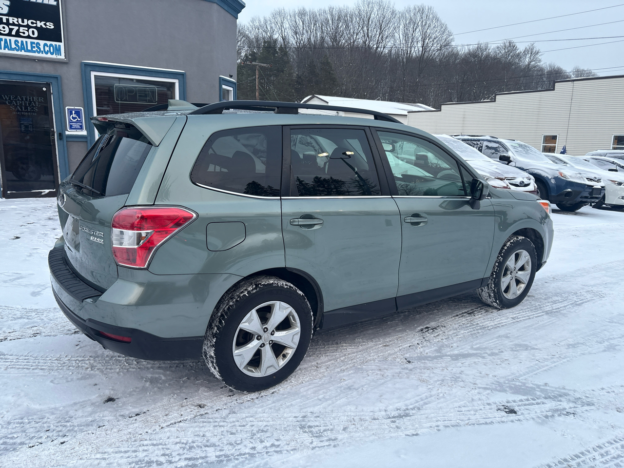 Subaru Forester 4dr CVT 2.5i Limited PZEV 2016