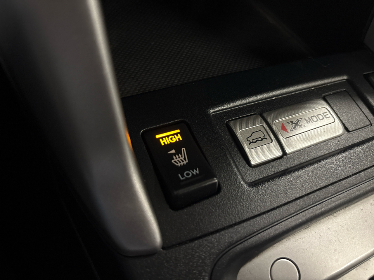 Subaru Forester 2.5i Limited CVT 2017