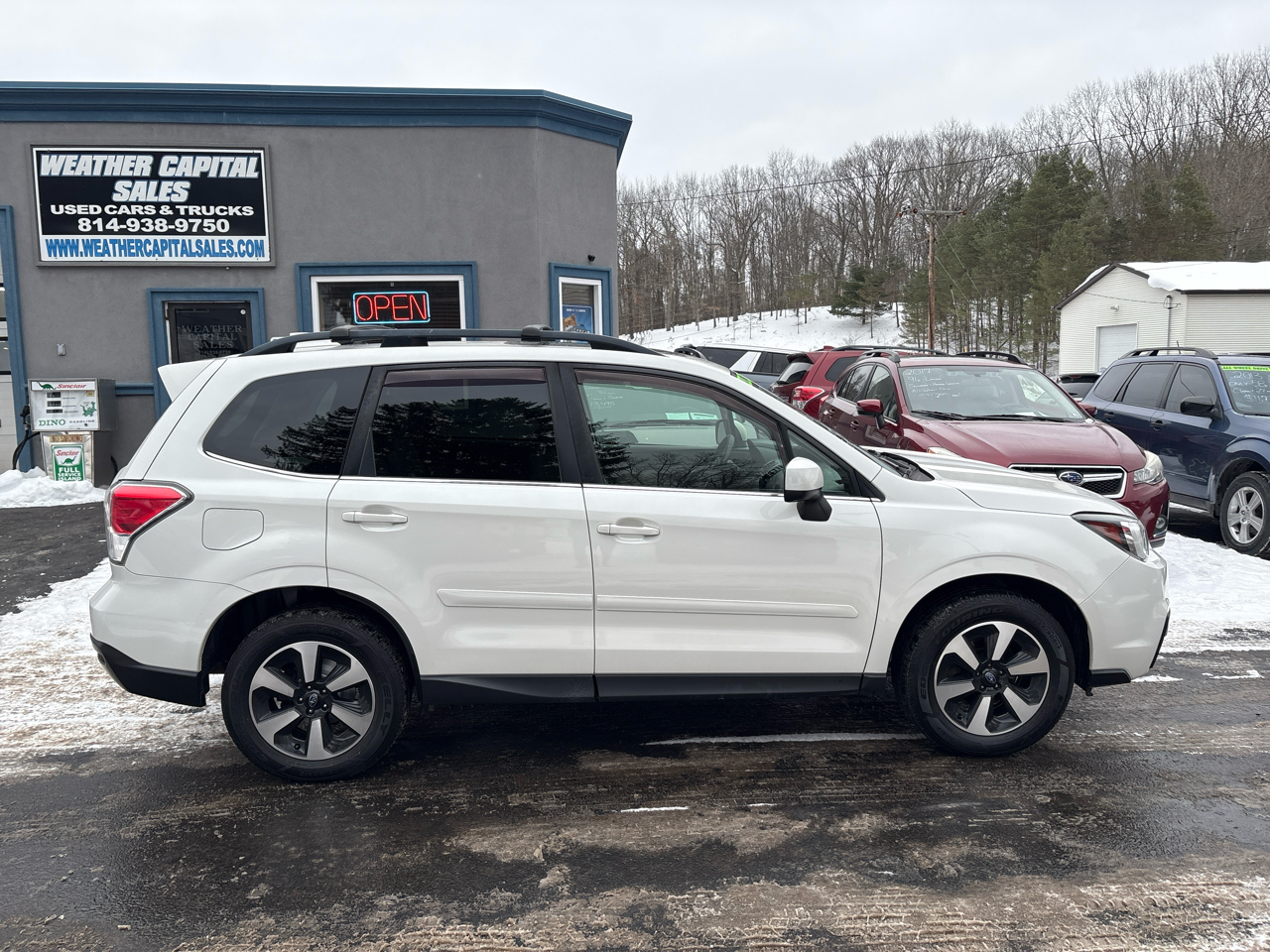 Subaru Forester 2.5i Limited CVT 2017