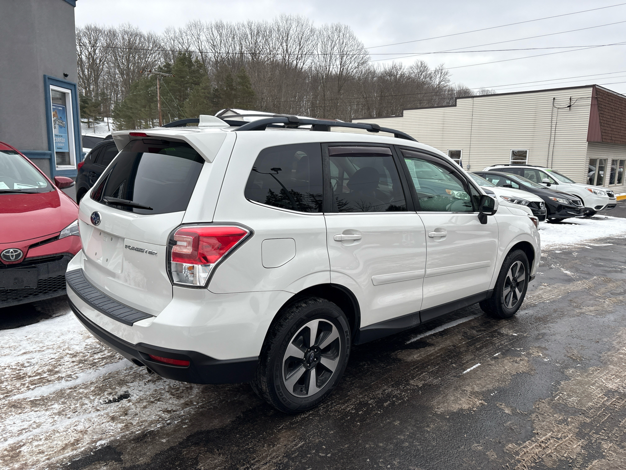 Subaru Forester 2.5i Limited CVT 2017