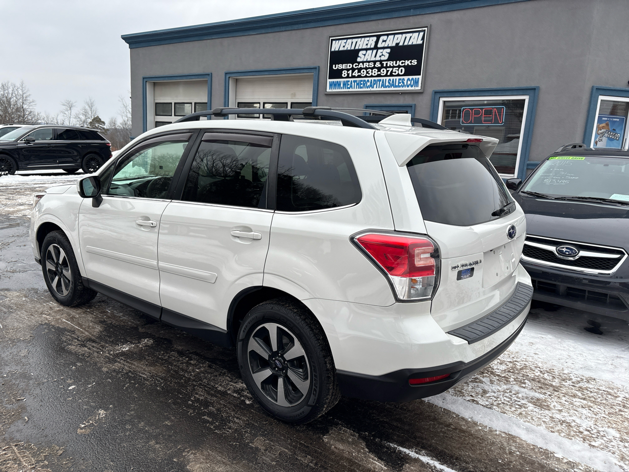 Subaru Forester 2.5i Limited CVT 2017