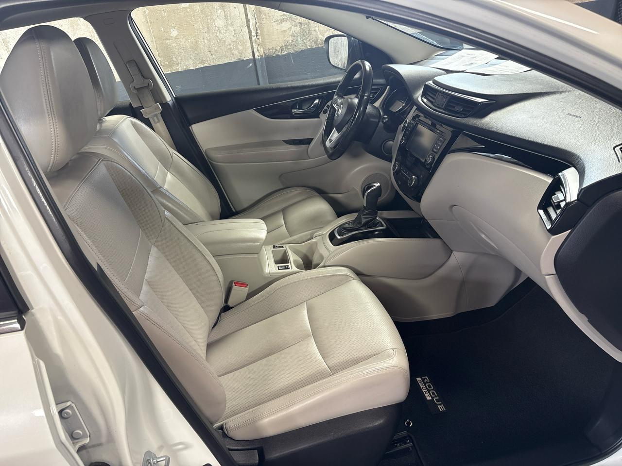 Nissan Rogue Sport AWD SL 2017