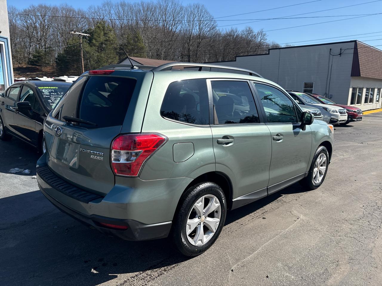 Subaru Forester 4dr Auto 2.5i Premium PZEV 2014