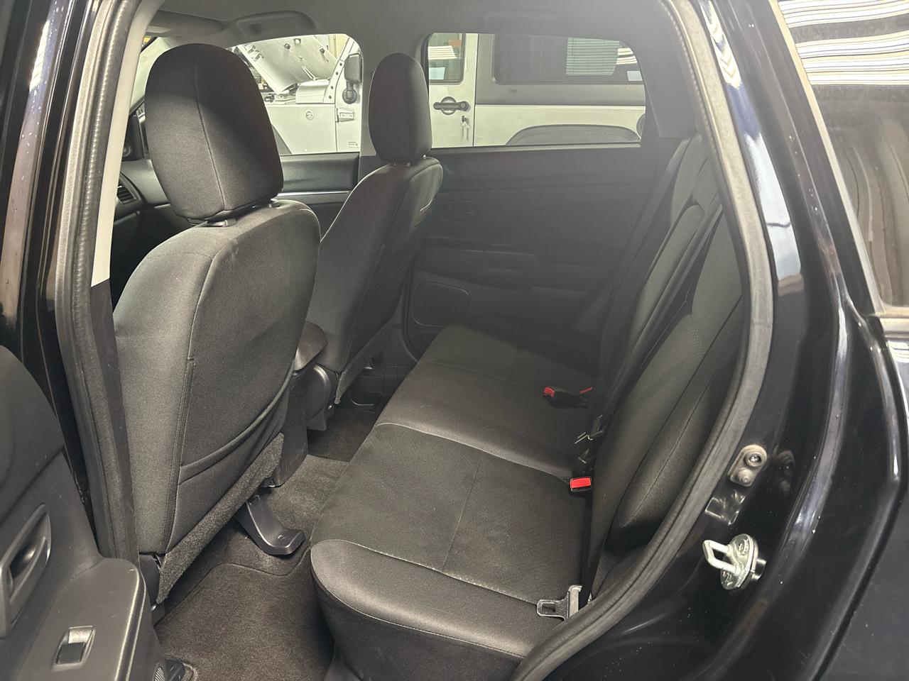 Mitsubishi Outlander Sport 2WD 4dr Man ES 2013