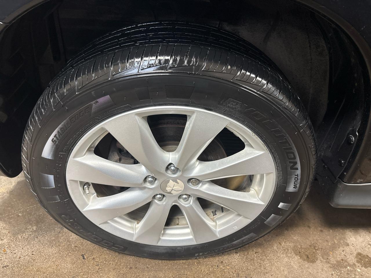 Mitsubishi Outlander Sport 2WD 4dr Man ES 2013