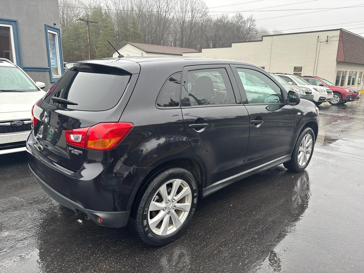 Mitsubishi Outlander Sport 2WD 4dr Man ES 2013