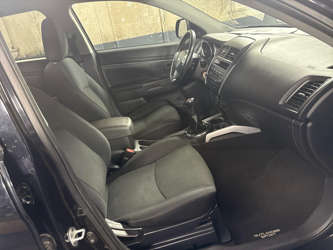 Mitsubishi Outlander Sport 2WD 4dr Man ES 2013