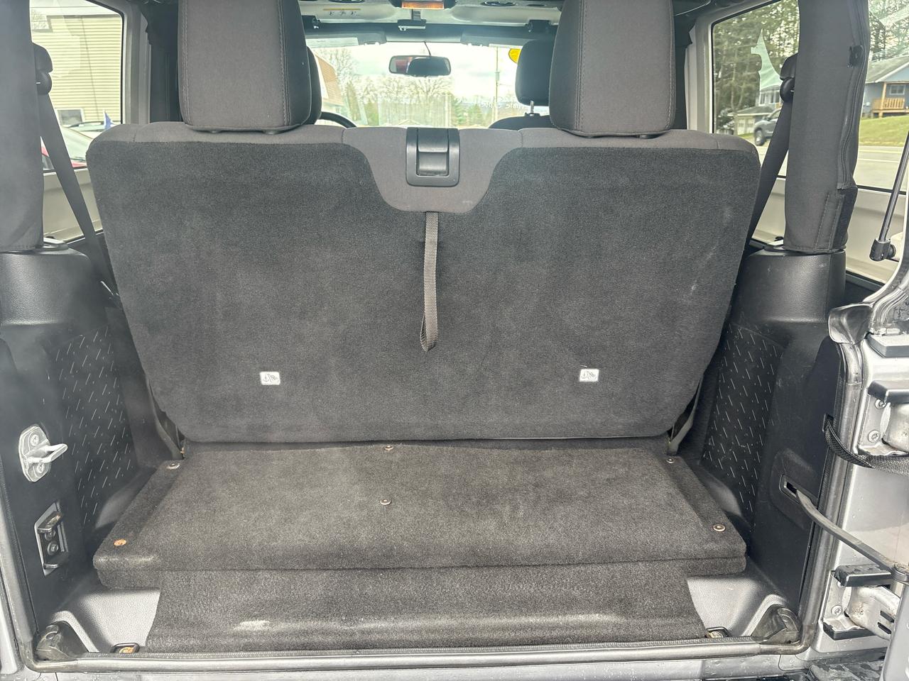 Jeep Wrangler 4WD 2dr Willys Wheeler 2016