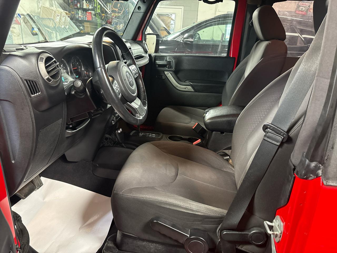 Jeep Wrangler 4WD 2dr Willys Wheeler 2015