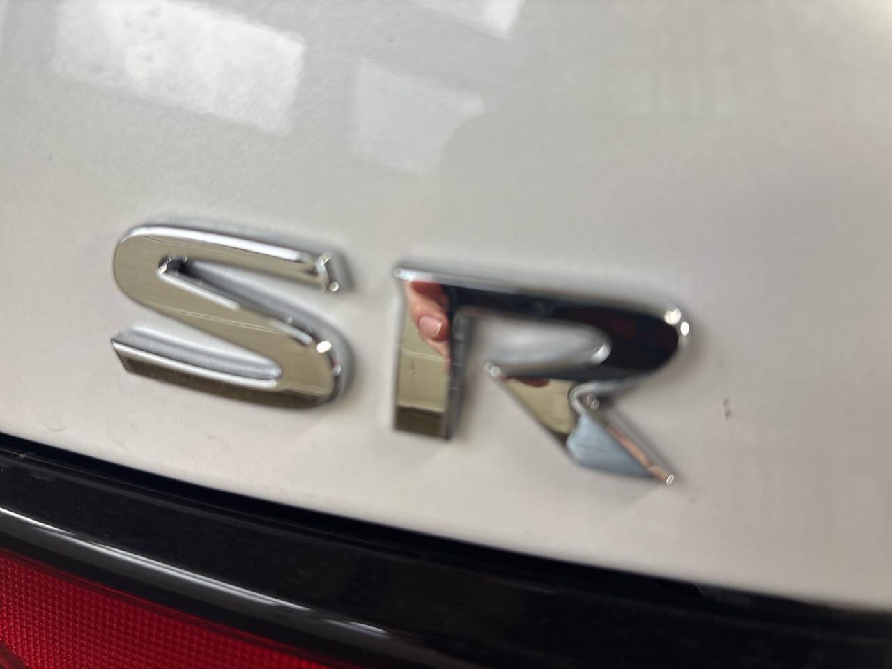 Nissan Sentra SR CVT 2022