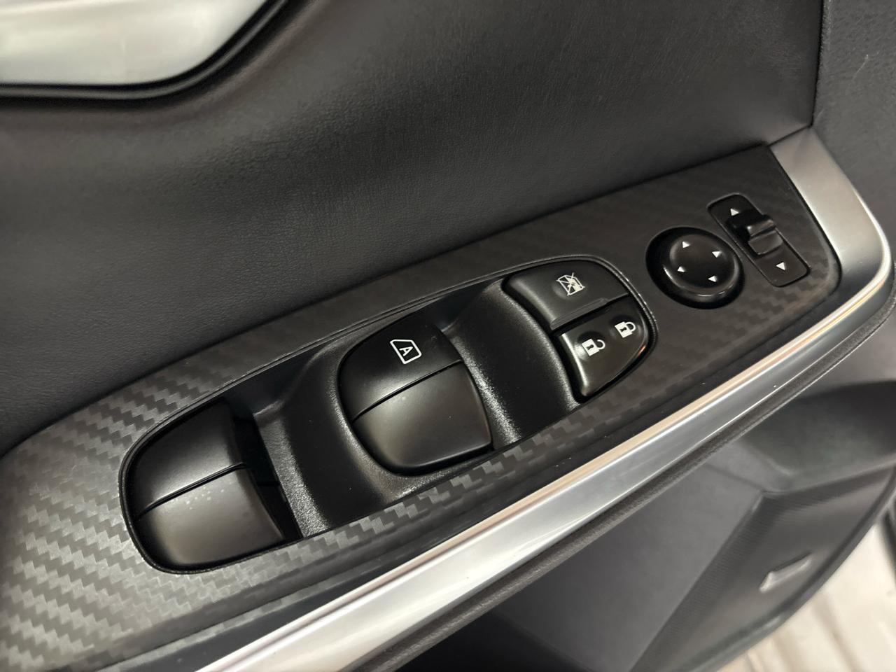 Nissan Sentra SR CVT 2022