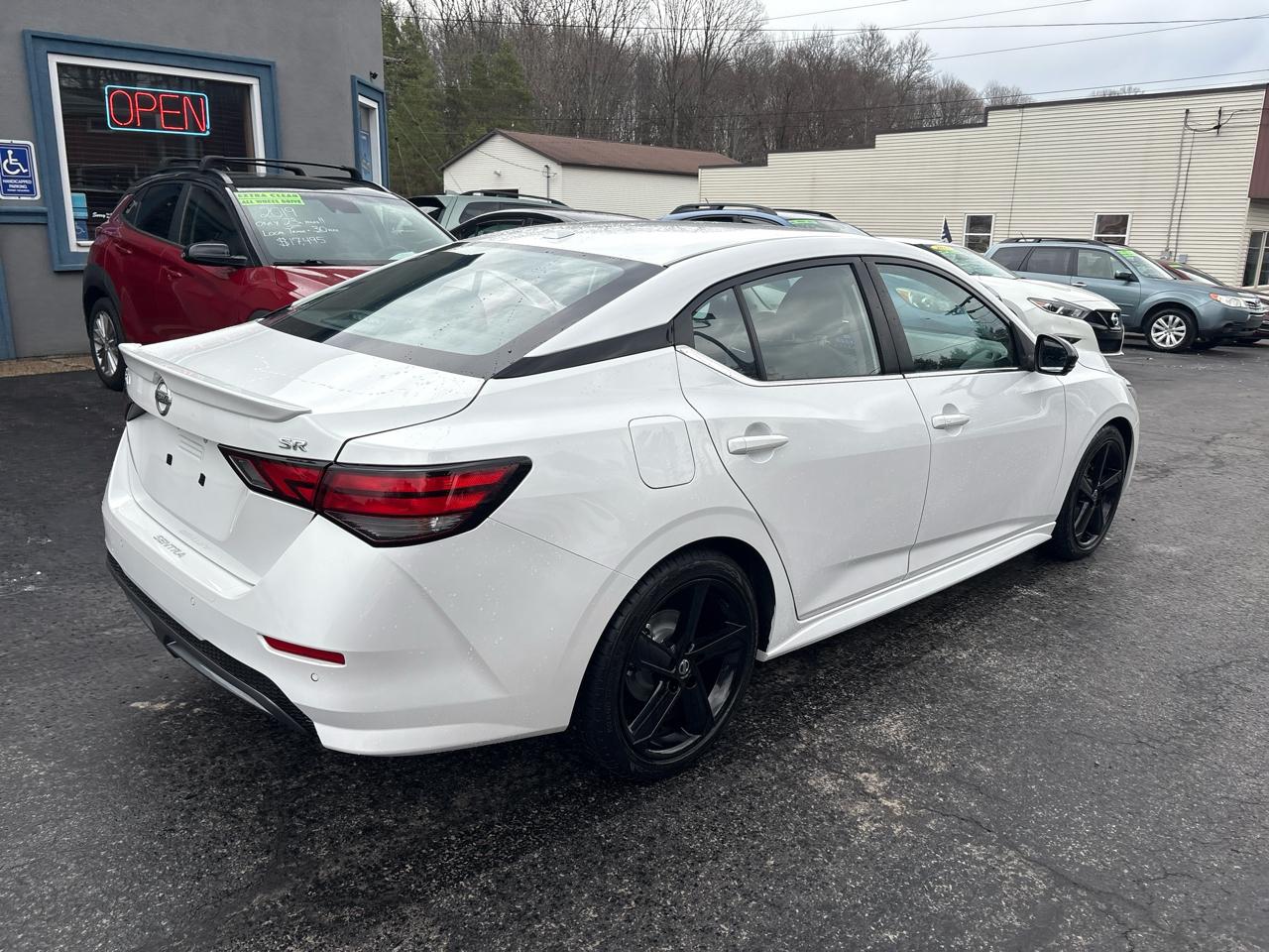 Nissan Sentra SR CVT 2022