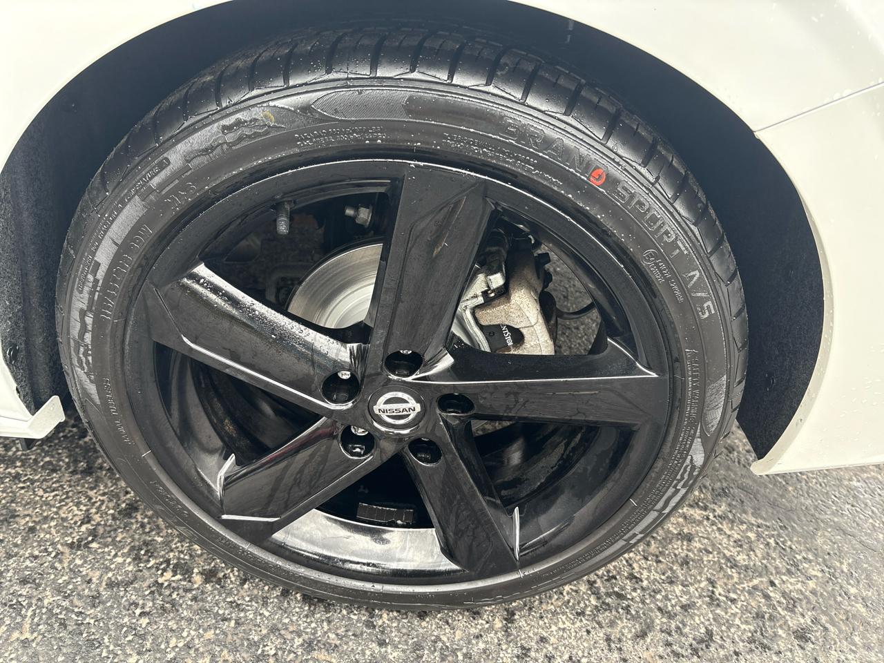 Nissan Sentra SR CVT 2022