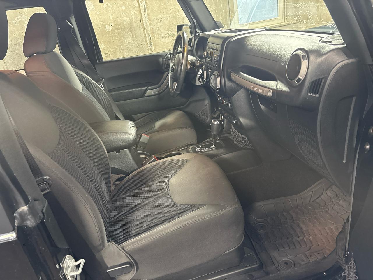 Jeep Wrangler Big Bear 4x4 *Ltd Avail* 2017