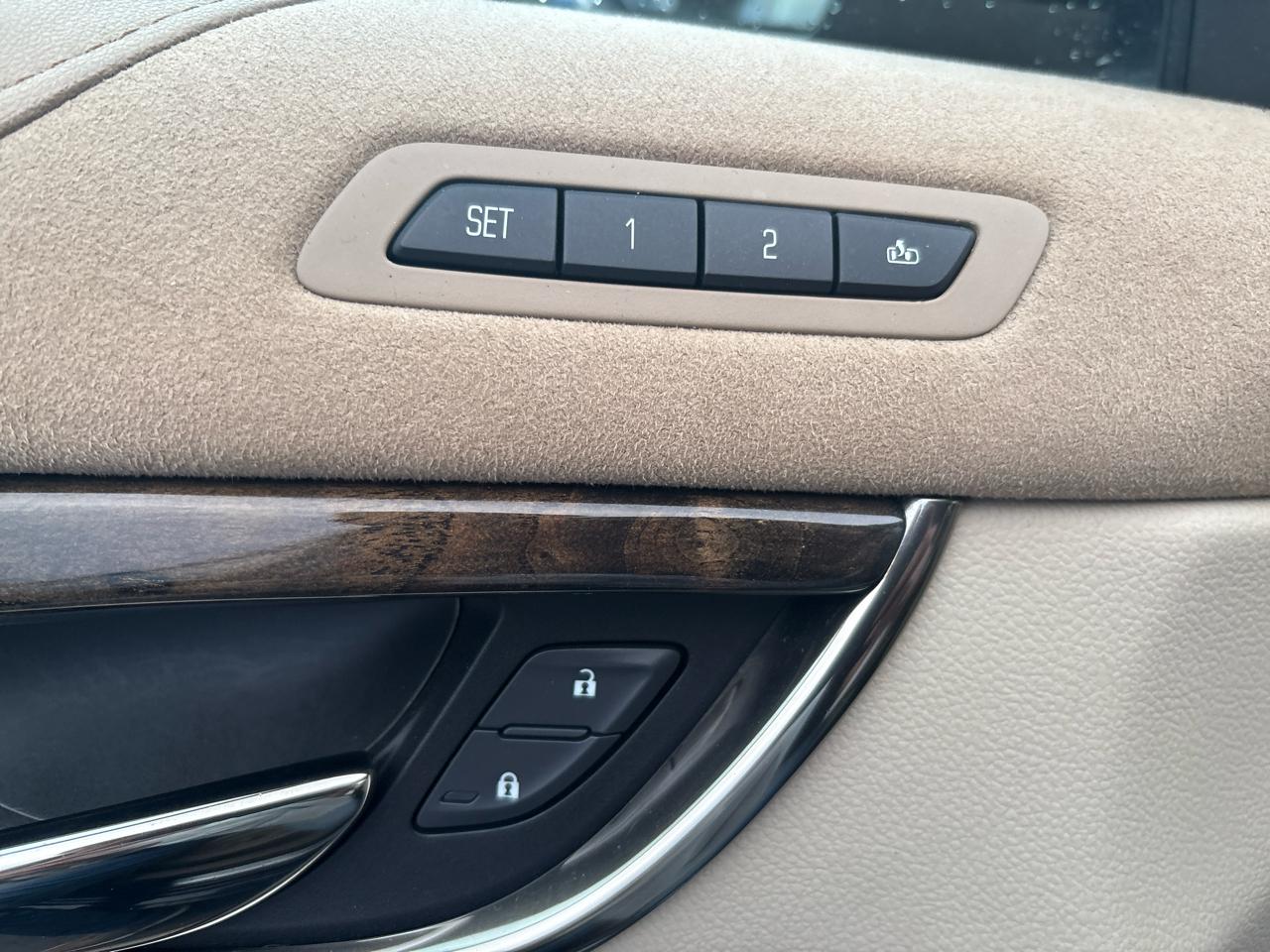 Cadillac ATS Sedan 4dr Sdn 2.0L Luxury Collection AWD 2016