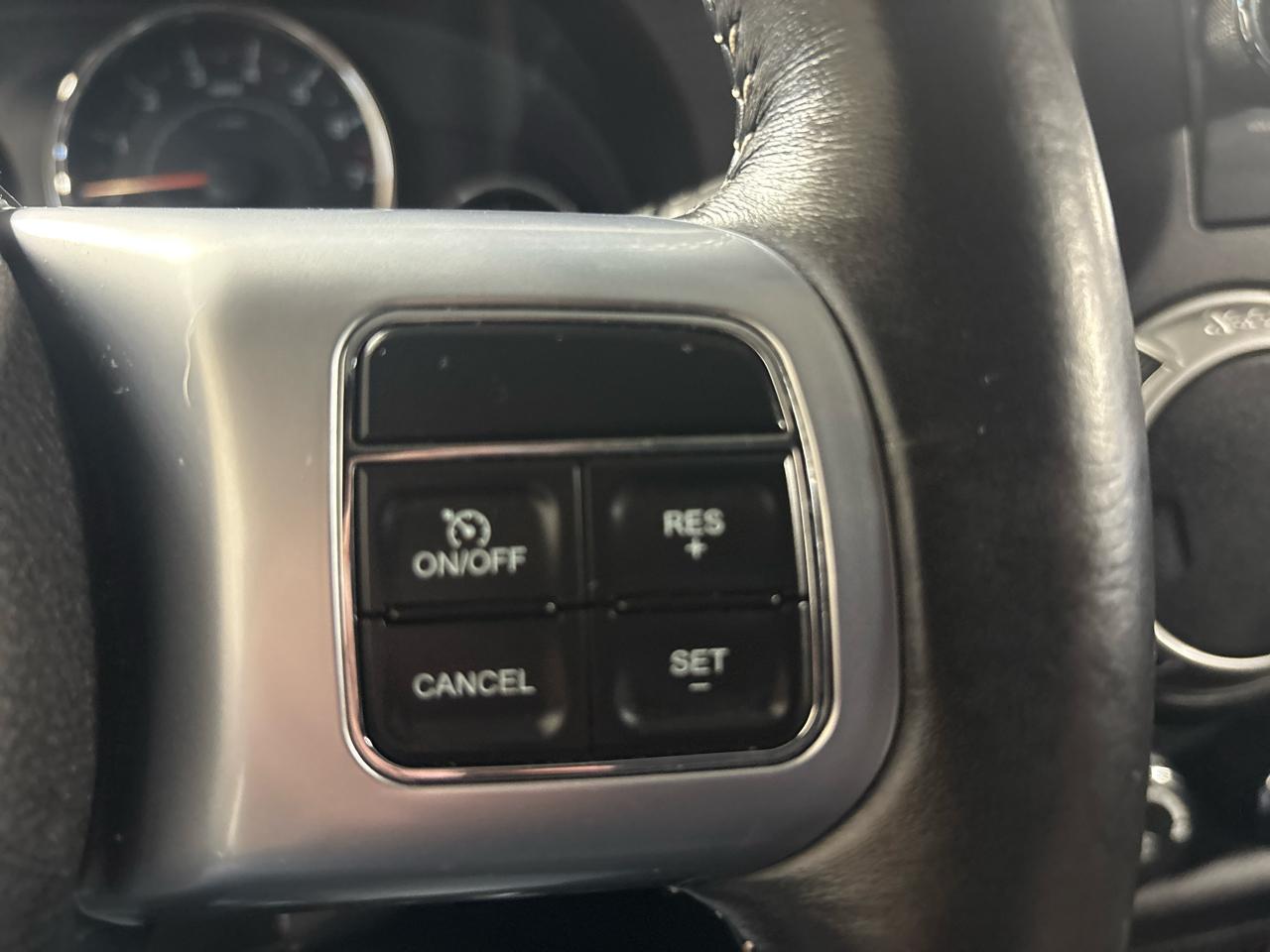 Jeep Wrangler 4WD 2dr Freedom Edition *Ltd Avail* 2015