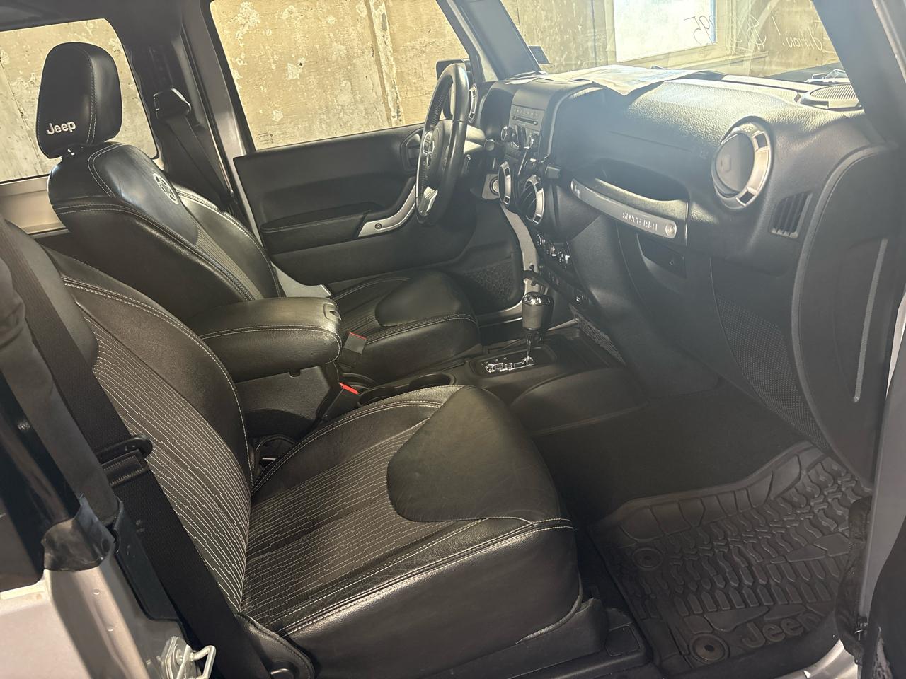 Jeep Wrangler 4WD 2dr Freedom Edition *Ltd Avail* 2015