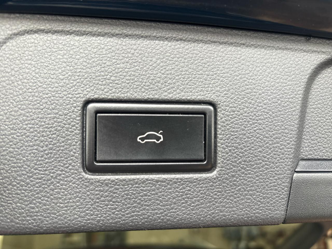 Volkswagen Atlas 2021.5 3.6L V6 SEL 4MOTION 2021